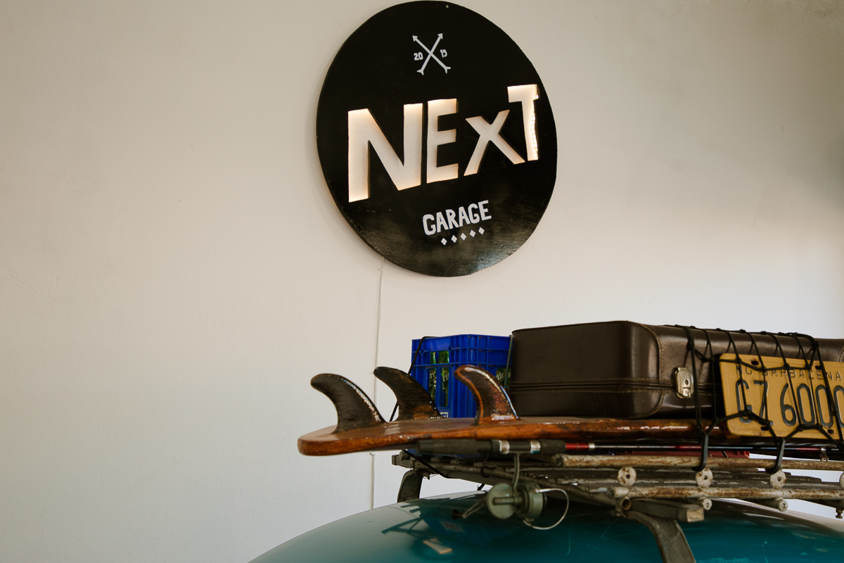 next-garage-venda-de-veiculos-usados-e-seminovos-em-barbacena-loja-de-carros-em-barbacena-empreendedor-publicidade-redes-sociais-mkt-digital-foto-publicidade-midias-sociais-fotografa-de-publicidade-em-barbacena-isabela-lobato-fotografia-fusca-azul-carros