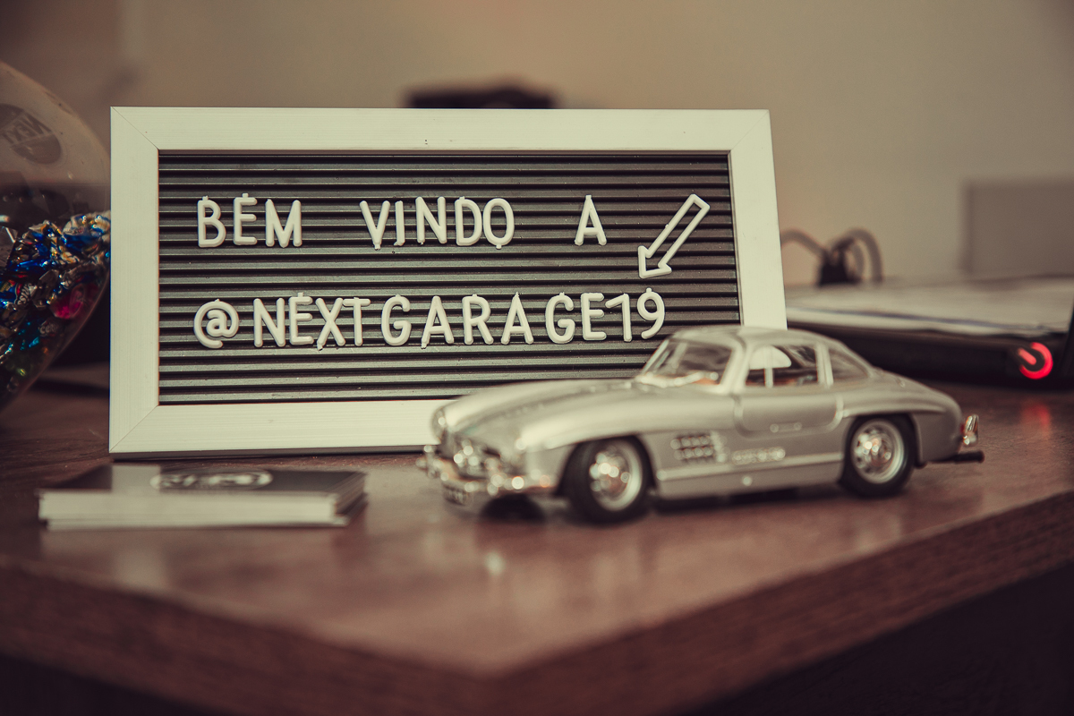 next-garage-venda-de-veiculos-usados-e-seminovos-em-barbacena-loja-de-carros-em-barbacena-empreendedor-publicidade-redes-sociais-mkt-digital-foto-publicidade-midias-sociais-fotografa-de-publicidade-em-barbacena-isabela-lobato-fotografia-fusca-azul-carros