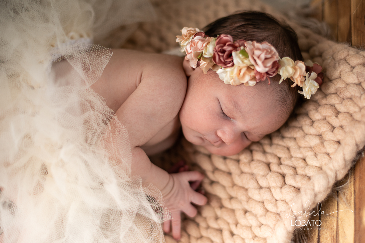 ensaio-newborn-ensaio-recem-nascido-photography-baby-fotografa-de-recem-nascido-melhor-fotografa-de-barbacena-isabela-lobato-fotografia-bebe-lindo-roupa-de-bebe-props-do-ben-loefotick-estudio-fotografico-em-barbacena-fotografa-de-crianca-isabela-lobato