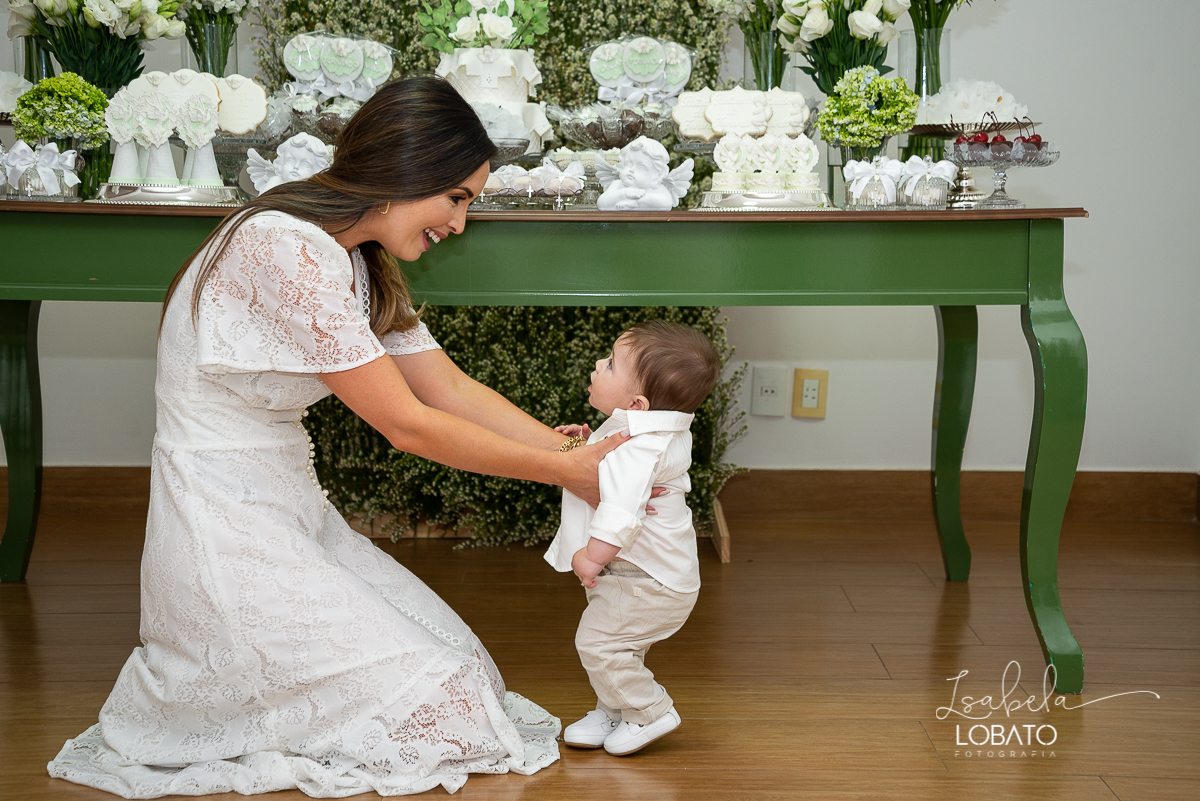 fotografia-de-batizado-em-carandai-mg-fotografo-em-carandai-festas-de-batizado-decoracao-amais-festa-carandai-fotografia-de-crianca-carndai-estudio-fotografico-carandai-isabela-lobato-fotografia-sacramento-do-batismo-decoracao-batizado-veronica