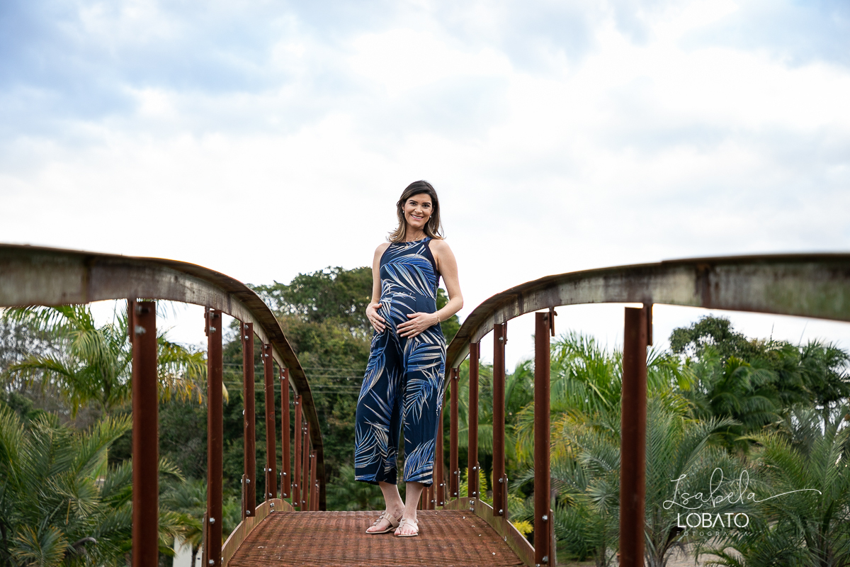 ensaio-gestante-externo-fotografia-de-gravida-fotos-de-gestante-book-de-gestante-ensaio-familia-fotografa-em-barbacena-melhor-fotografa-isabela-lobato-fotografia-ensaio-gestante-lyfiestile- amor-de-mae-roupa-de-gestante-isabela-lobato-fotografia-estudio