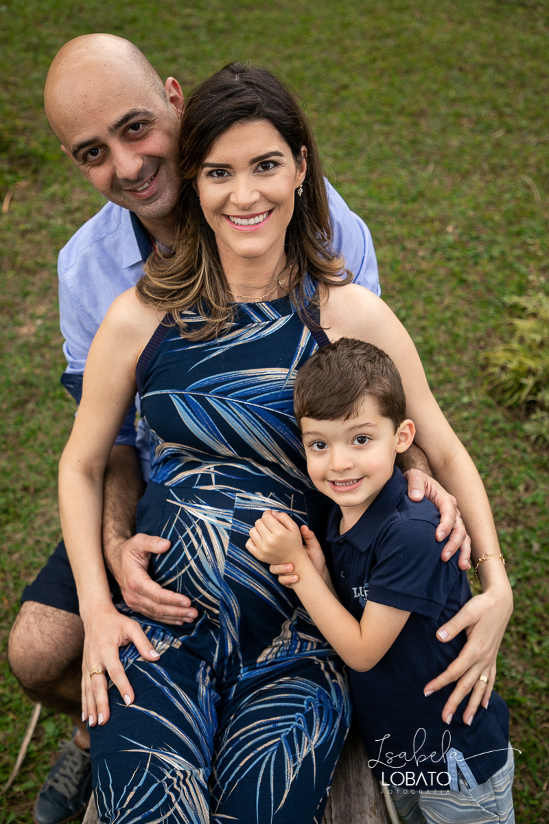 ensaio-gestante-externo-fotografia-de-gravida-fotos-de-gestante-book-de-gestante-ensaio-familia-fotografa-em-barbacena-melhor-fotografa-isabela-lobato-fotografia-ensaio-gestante-lyfiestile- amor-de-mae-roupa-de-gestante-isabela-lobato-fotografia-estudio