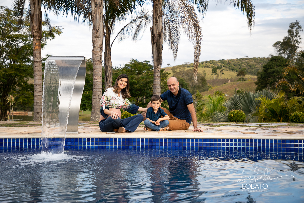 ensaio-gestante-externo-fotografia-de-gravida-fotos-de-gestante-book-de-gestante-ensaio-familia-fotografa-em-barbacena-melhor-fotografa-isabela-lobato-fotografia-ensaio-gestante-lyfiestile- amor-de-mae-roupa-de-gestante-isabela-lobato-fotografia-estudio