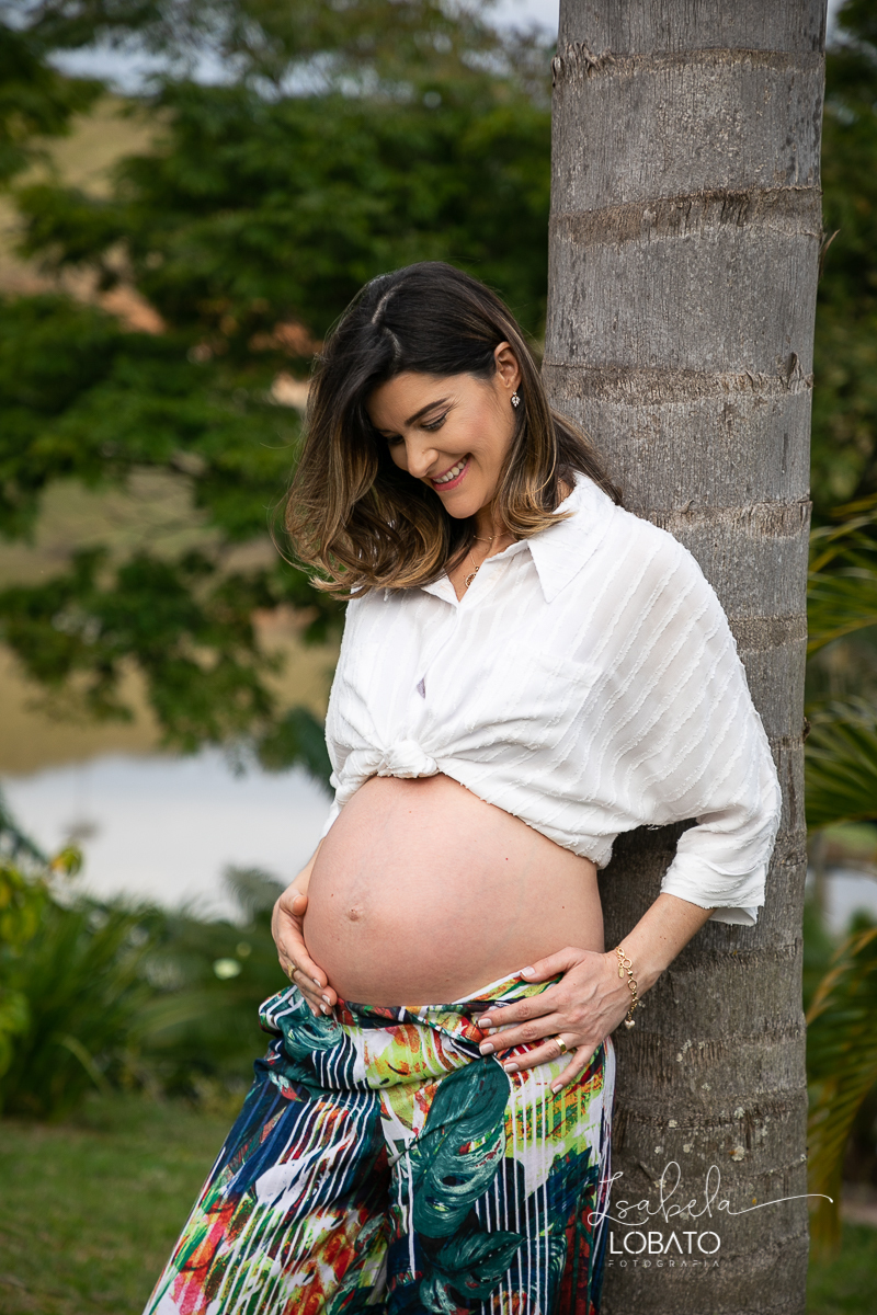 ensaio-gestante-externo-fotografia-de-gravida-fotos-de-gestante-book-de-gestante-ensaio-familia-fotografa-em-barbacena-melhor-fotografa-isabela-lobato-fotografia-ensaio-gestante-lyfiestile- amor-de-mae-roupa-de-gestante-isabela-lobato-fotografia-estudio
