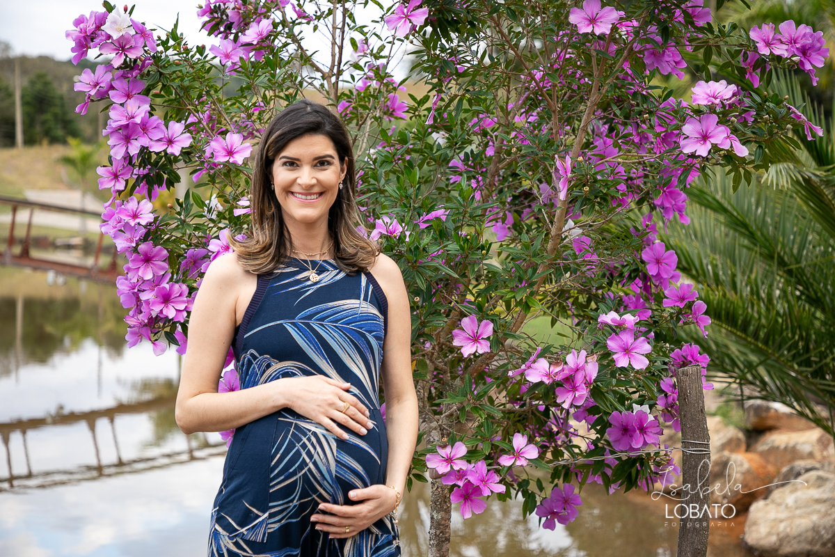ensaio-gestante-externo-fotografia-de-gravida-fotos-de-gestante-book-de-gestante-ensaio-familia-fotografa-em-barbacena-melhor-fotografa-isabela-lobato-fotografia-ensaio-gestante-lyfiestile- amor-de-mae-roupa-de-gestante-isabela-lobato-fotografia-estudio