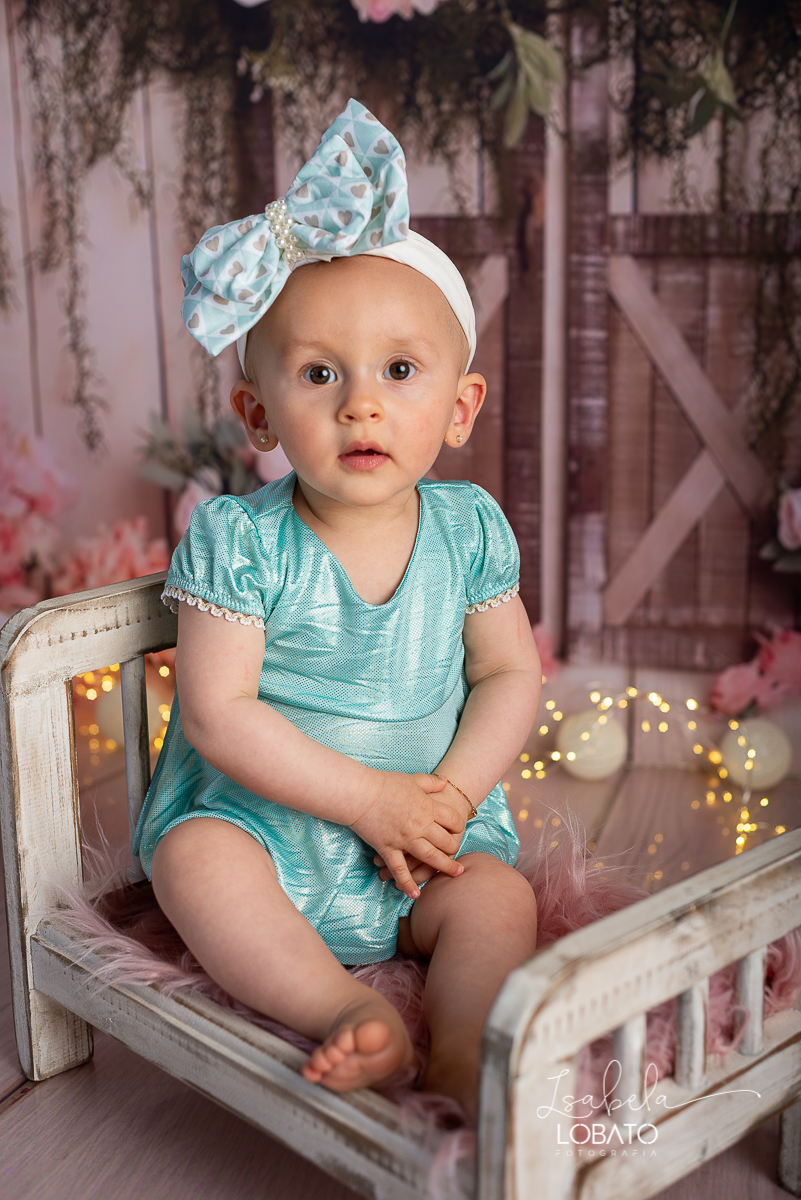 como-e-bom-ser-crianca-brincadeira-de-crianca-dia-das-criancas-2020-ensaio-fotografico -de-dia-das-criancas-fotografia-de-crianca-cabana-infantil-cabana-para-ensaio-fotografico-pintura-tie-dye-estudio-fotografico-em-barbacena-isabela-lobato-fotografia