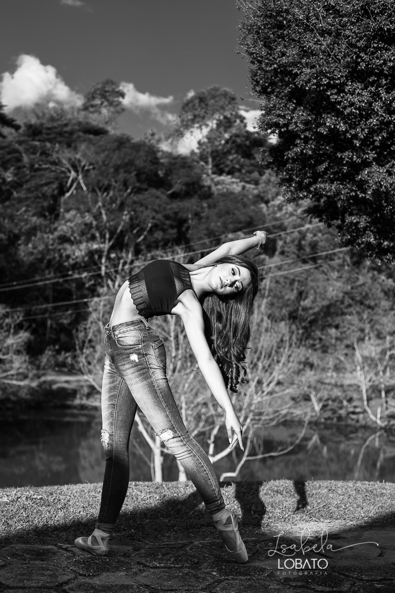 ensio-externo-de-15-anos-book-15anos-fotografa-em-barbacena-ensaios-fotograficos-park-hotel-mantiqueira-ponto-turistico-barbacena-park-hotel-mantiqueira-estudio-fotografico-em-barbacena-isabela-lobato-fotografia-melhor-fotografa-da-cidade-ensaio-15-anos