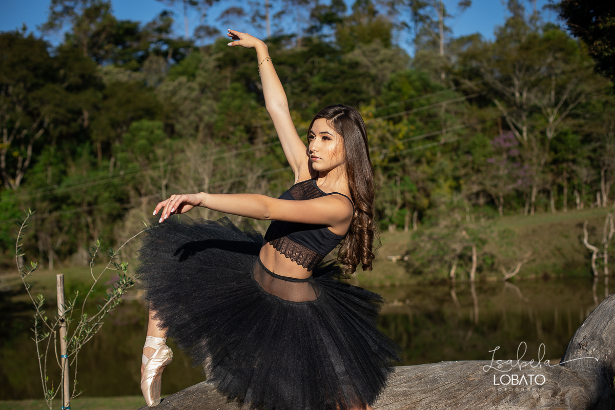 ensio-externo-de-15-anos-book-15anos-fotografa-em-barbacena-ensaios-fotograficos-park-hotel-mantiqueira-ponto-turistico-barbacena-park-hotel-mantiqueira-estudio-fotografico-em-barbacena-isabela-lobato-fotografia-melhor-fotografa-da-cidade-ensaio-15-anos