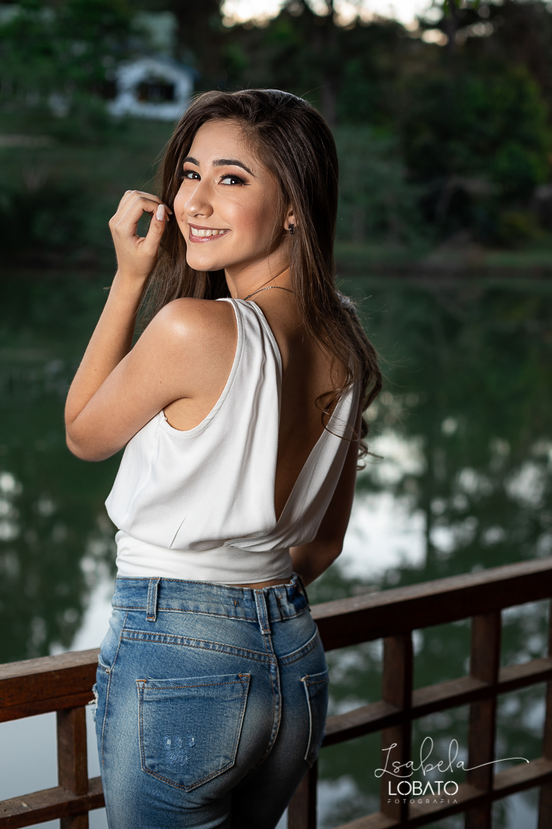 ensio-externo-de-15-anos-book-15anos-fotografa-em-barbacena-ensaios-fotograficos-park-hotel-mantiqueira-ponto-turistico-barbacena-park-hotel-mantiqueira-estudio-fotografico-em-barbacena-isabela-lobato-fotografia-melhor-fotografa-da-cidade-ensaio-15-anos