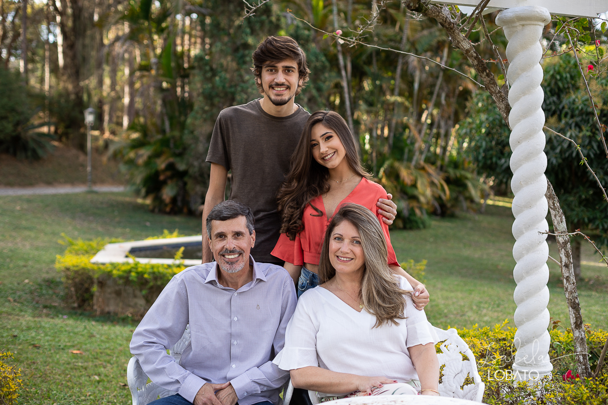 ensio-externo-de-15-anos-book-15anos-fotografa-em-barbacena-ensaios-fotograficos-park-hotel-mantiqueira-ponto-turistico-barbacena-park-hotel-mantiqueira-estudio-fotografico-em-barbacena-isabela-lobato-fotografia-melhor-fotografa-da-cidade-ensaio-15-anos