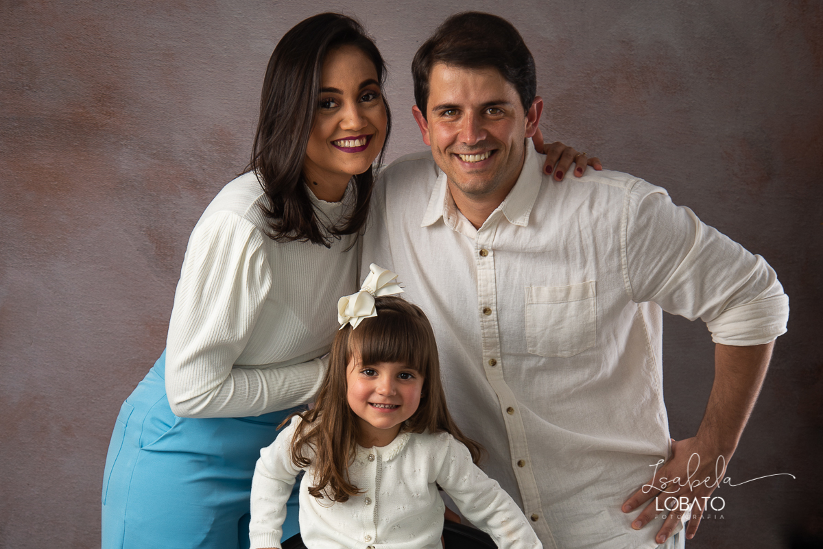 ensaio-familia-estudio-ensaio-fotografico-em-estudio-luz-de-estudio-fotografico-em-barbacena-isabela-lobato-fotografia-melhor-fotografa-de-barbacena-fotografa-de-crianca-fotografa-de-gestante-fotografa-de-casal-isabela-lobato-fotografia-estudio-fotografia