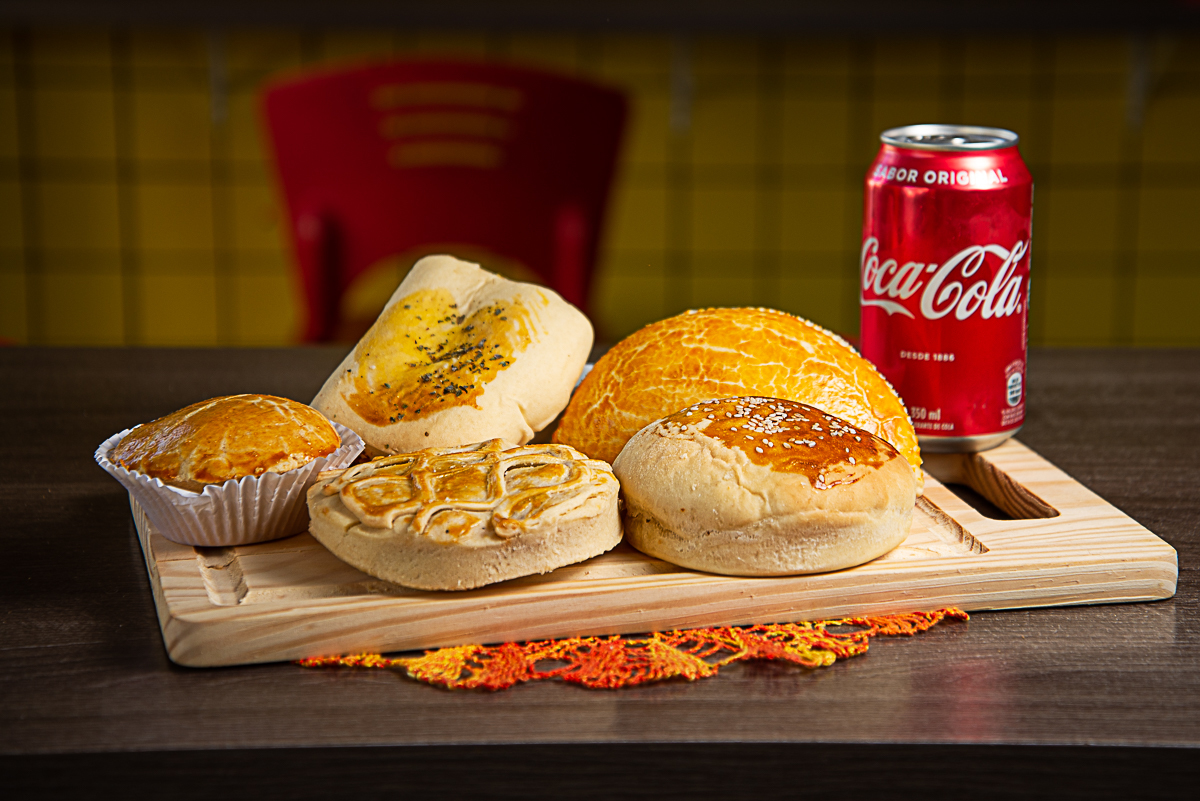 coxinha-empada-quibe-salgados-frito-salgado-assado-pastel-de-angu-risole-de-carne-batata-rustica-batata-frita-kone-show-barbacena-coca-cola-espetinho-de-frango-mini-salgados-ai-que-fome-barbacena-fotografa-de-gastronomia-fotografia-gourmet-foto-de-comida