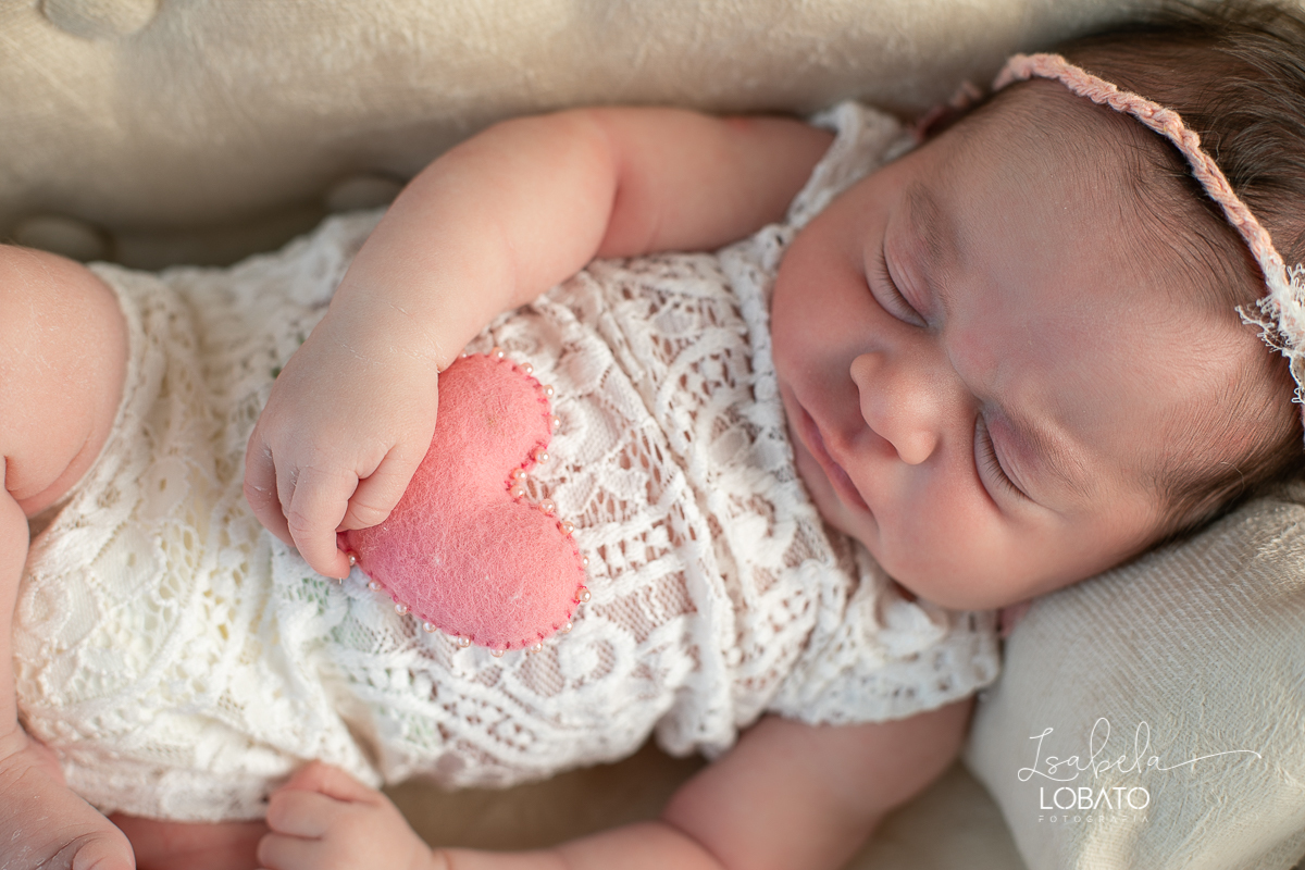 foto-de-recem-nascido-fotografia-de-bebes-ensaio-newborn-bebe-de-10-dias-primeiros-dias-bebes-fases-do-bebe-melhor-fotografa-de-bebes-em-barbacena-estudio-fotografico-infantil-isabela-lobato-fotografia-bebes-recem-nascido-poses