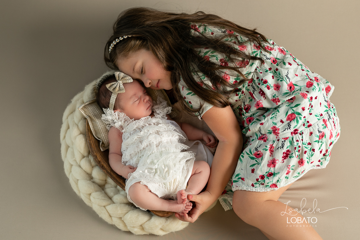 foto-de-recem-nascido-fotografia-de-bebes-ensaio-newborn-bebe-de-10-dias-primeiros-dias-bebes-fases-do-bebe-melhor-fotografa-de-bebes-em-barbacena-estudio-fotografico-infantil-isabela-lobato-fotografia-bebes-recem-nascido-poses