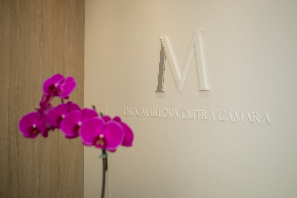 consultorio-medico-decoracao-de-consultorio-medico-de-mama-mastologista-em-barbacena-consultorio-dra-marvola-dutra-camara-marketing-de-medico-mkt-ditigal-midias-digitais-publicidade-fotos-isabela-lobato-fotografia-protese-mamaria-cancer-de-mama-tratamento