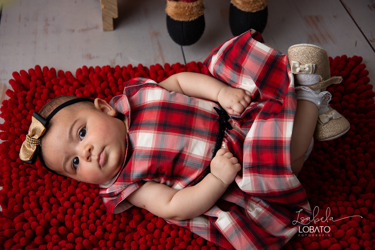 natal-2020-mini-sessao-fotografica-de-natal-ensaio-de-natal-o-natal-vem-vindo-vem-vindo-o-natal-dingo-bell-papai-noel-noite-de-natal-arvore-de-natal-boneco-de-neve-fundo-fotografico-de-natal-ideias-de-cenarios-de-natal-estudio-fotografico-barbacena