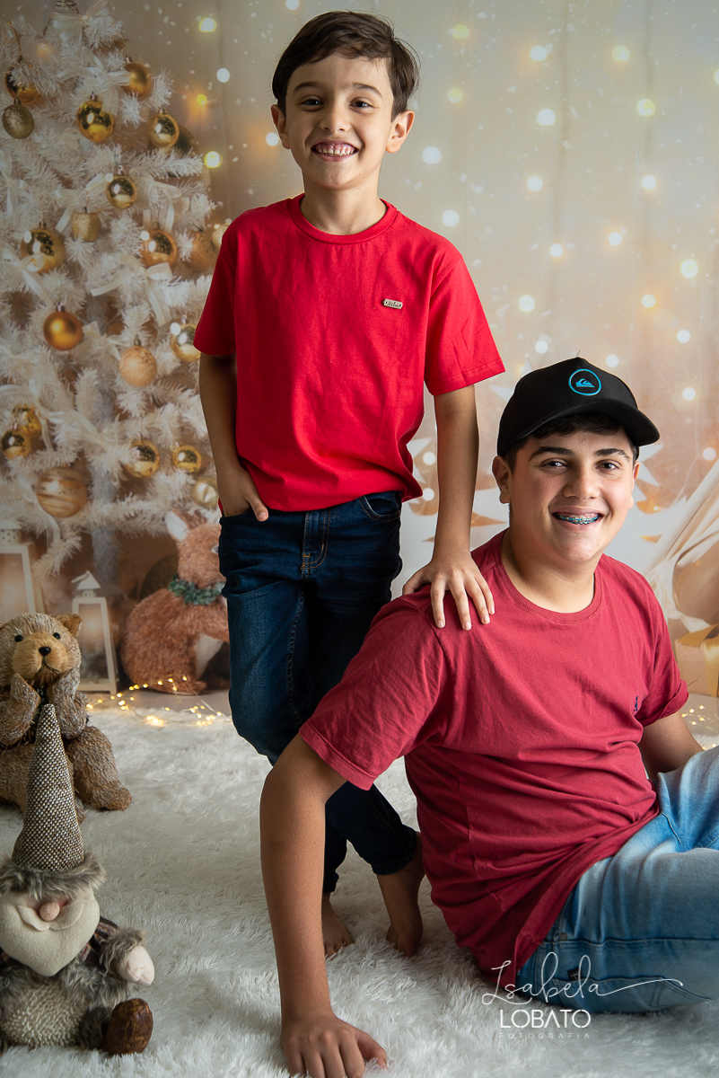 natal-2020-mini-sessao-fotografica-de-natal-ensaio-de-natal-o-natal-vem-vindo-vem-vindo-o-natal-dingo-bell-papai-noel-noite-de-natal-arvore-de-natal-boneco-de-neve-fundo-fotografico-de-natal-ideias-de-cenarios-de-natal-estudio-fotografico-barbacena