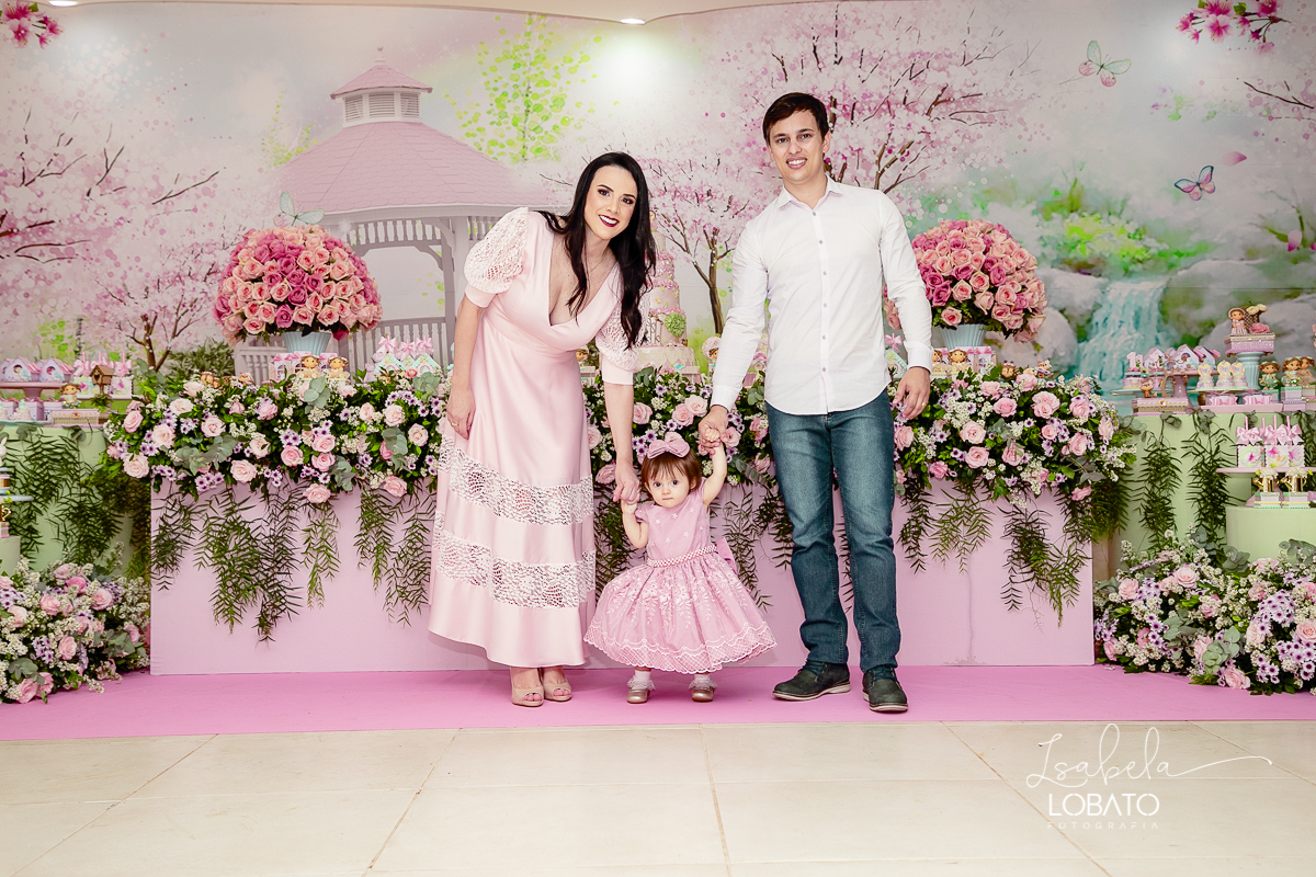 festa-de-aniversario-jardim-encantado-haras-carandai-haras-malugu-carndai-mg-festa-de-anivrsario-infantil-decoracao-jardim-encantado-amais-festa-carandai-fotografa-em-carandai-isabela-lobato-fotografia-fotografa-infantil-em-carandai-mg-ayla-faz-um