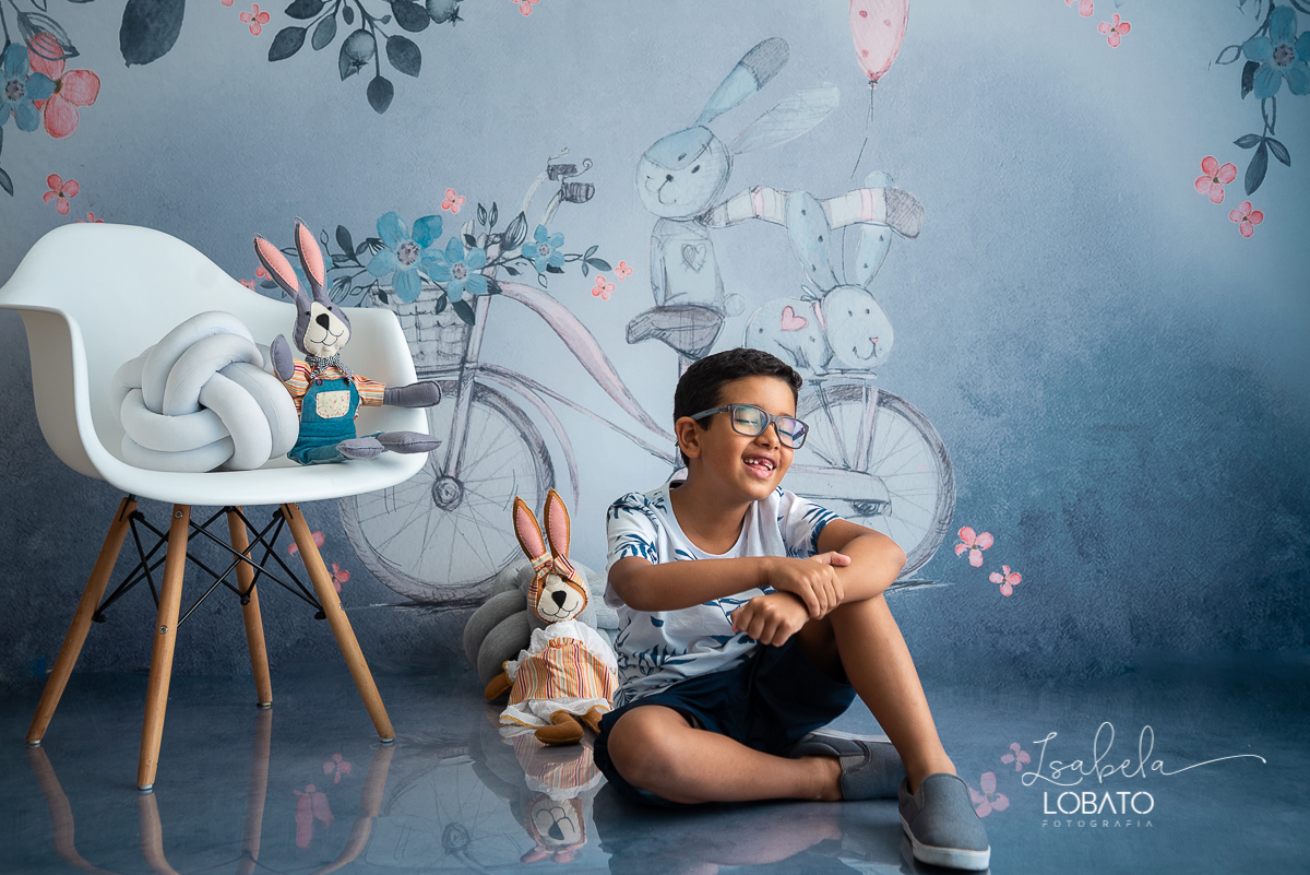 memorias-de-pascoa-2021-ensaio-fotografico-de-pascoa-ovos-de-pascoa-coelhinho-da-pascoa-fundo-fotografico-de-pascoa-cenário-fotografico-de-pascoa-estudio-de-fotos-em-barbacena-isabela-lobato-fotografia-ensaio-de-pascoa-2021-fotografos-carandai-cipotanea