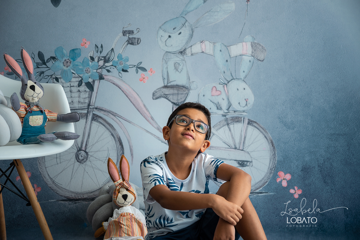 memorias-de-pascoa-2021-ensaio-fotografico-de-pascoa-ovos-de-pascoa-coelhinho-da-pascoa-fundo-fotografico-de-pascoa-cenário-fotografico-de-pascoa-estudio-de-fotos-em-barbacena-isabela-lobato-fotografia-ensaio-de-pascoa-2021-fotografos-carandai-cipotanea