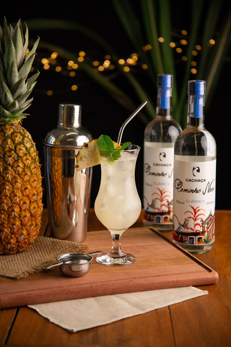 cachaca-mineira-cahaca-de-minas-cachacaria-cachaca-artesanal-cachaca-caminho-novo-drinks-caip-limao-caip-morango-caip-kiwi-caip-abacaxi-fotografia-de-drinks-fotografo-de-drinks-fotografia-de-alimentos-melhor-fotografo-de-alimentos-isabela-lobato-gourmet