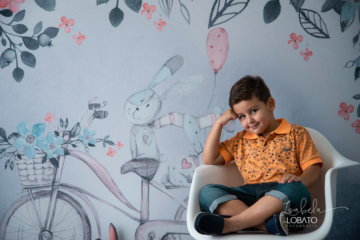 memorias-de-pascoa-2021-ensaio-fotografico-de-pascoa-ovos-de-pascoa-coelhinho-da-pascoa-fundo-fotografico-de-pascoa-cenário-fotografico-de-pascoa-estudio-de-fotos-em-barbacena-isabela-lobato-fotografia-ensaio-de-pascoa-2021-fotografos-carandai-cipotanea