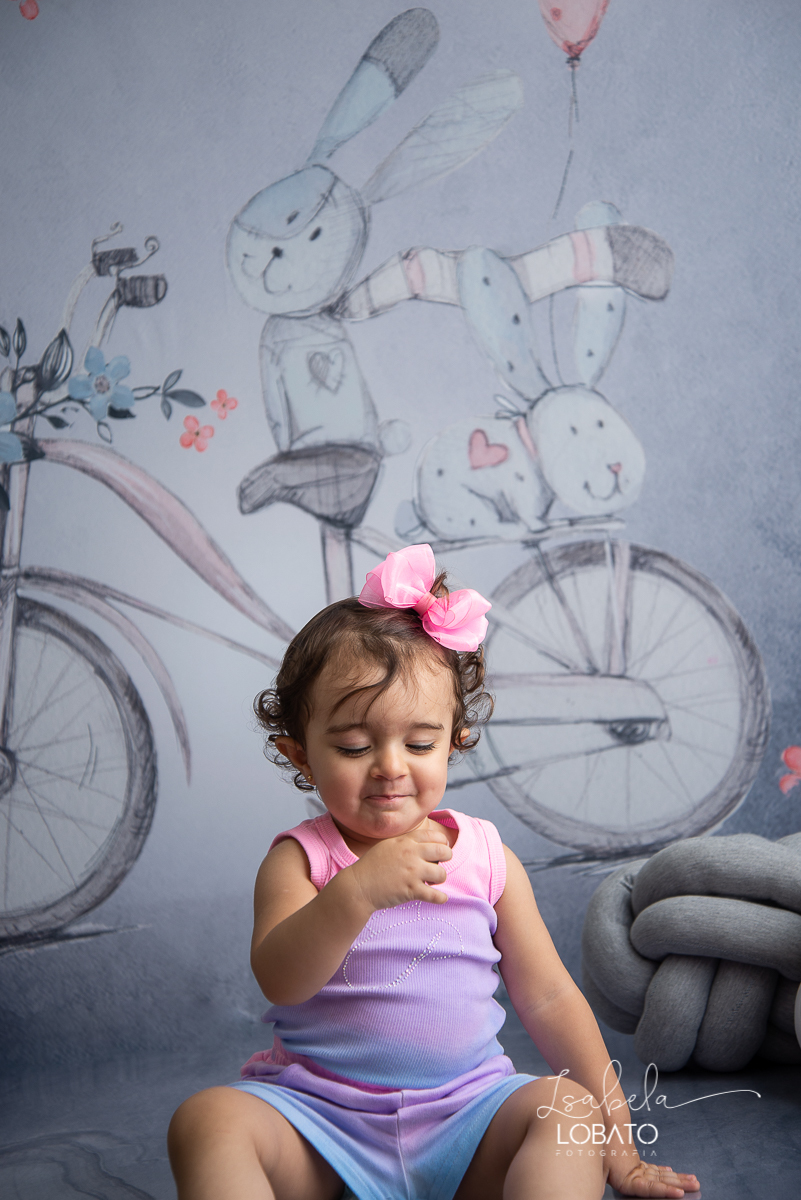 memorias-de-pascoa-2021-ensaio-fotografico-de-pascoa-ovos-de-pascoa-coelhinho-da-pascoa-fundo-fotografico-de-pascoa-cenário-fotografico-de-pascoa-estudio-de-fotos-em-barbacena-isabela-lobato-fotografia-ensaio-de-pascoa-2021-fotografos-carandai-cipotanea