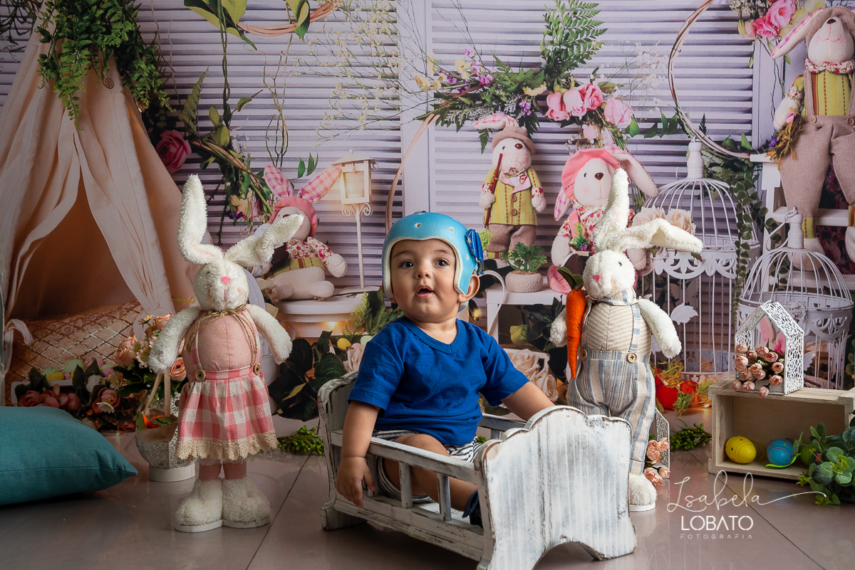 memorias-de-pascoa-2021-ensaio-fotografico-de-pascoa-ovos-de-pascoa-coelhinho-da-pascoa-fundo-fotografico-de-pascoa-cenário-fotografico-de-pascoa-estudio-de-fotos-em-barbacena-isabela-lobato-fotografia-ensaio-de-pascoa-2021-fotografos-carandai-cipotanea