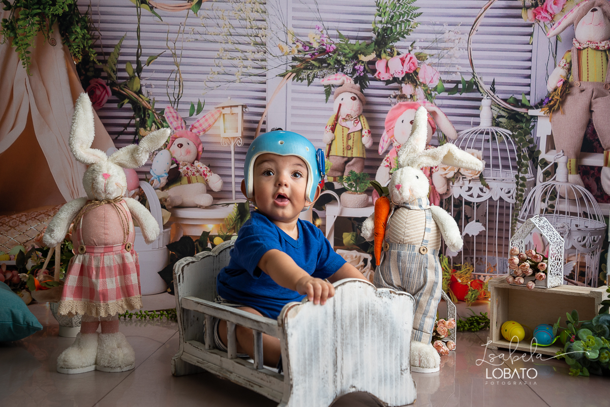 memorias-de-pascoa-2021-ensaio-fotografico-de-pascoa-ovos-de-pascoa-coelhinho-da-pascoa-fundo-fotografico-de-pascoa-cenário-fotografico-de-pascoa-estudio-de-fotos-em-barbacena-isabela-lobato-fotografia-ensaio-de-pascoa-2021-fotografos-carandai-cipotanea