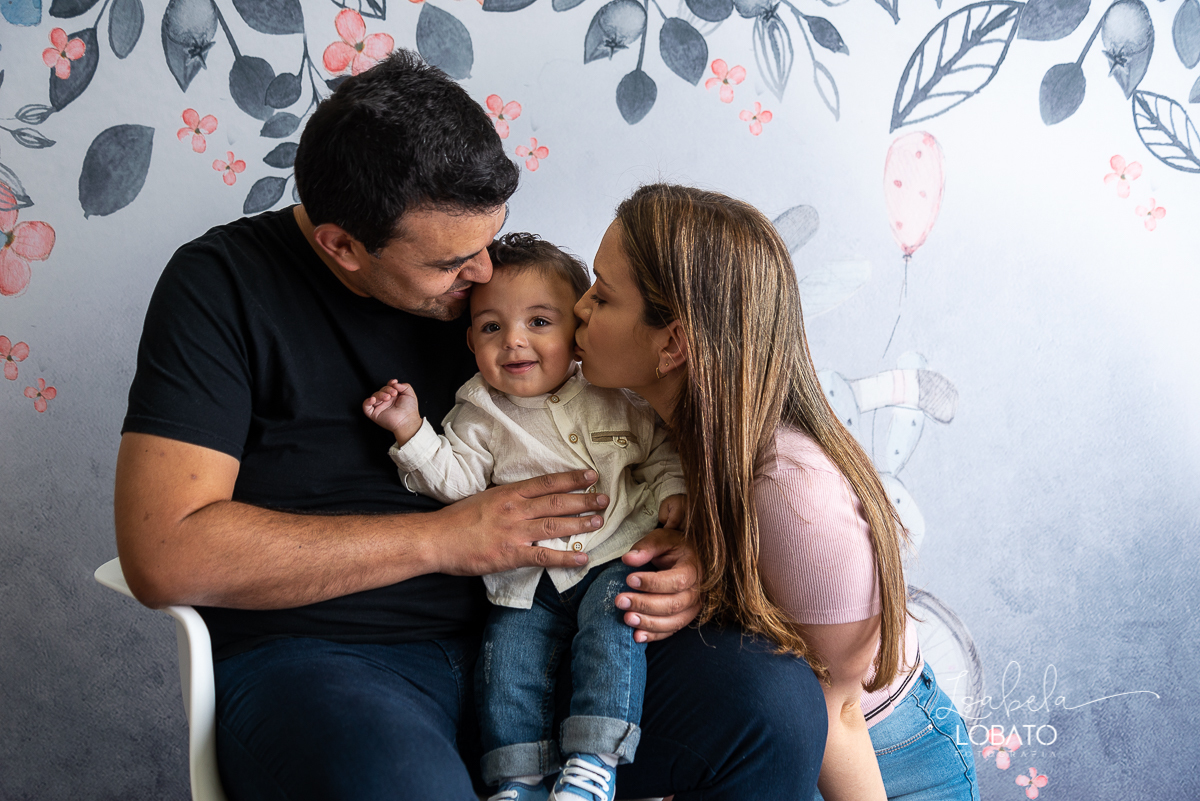 memorias-de-pascoa-2021-ensaio-fotografico-de-pascoa-ovos-de-pascoa-coelhinho-da-pascoa-fundo-fotografico-de-pascoa-cenário-fotografico-de-pascoa-estudio-de-fotos-em-barbacena-isabela-lobato-fotografia-ensaio-de-pascoa-2021-fotografos-carandai-cipotanea