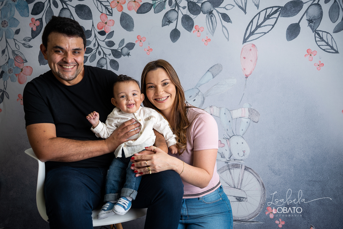 memorias-de-pascoa-2021-ensaio-fotografico-de-pascoa-ovos-de-pascoa-coelhinho-da-pascoa-fundo-fotografico-de-pascoa-cenário-fotografico-de-pascoa-estudio-de-fotos-em-barbacena-isabela-lobato-fotografia-ensaio-de-pascoa-2021-fotografos-carandai-cipotanea