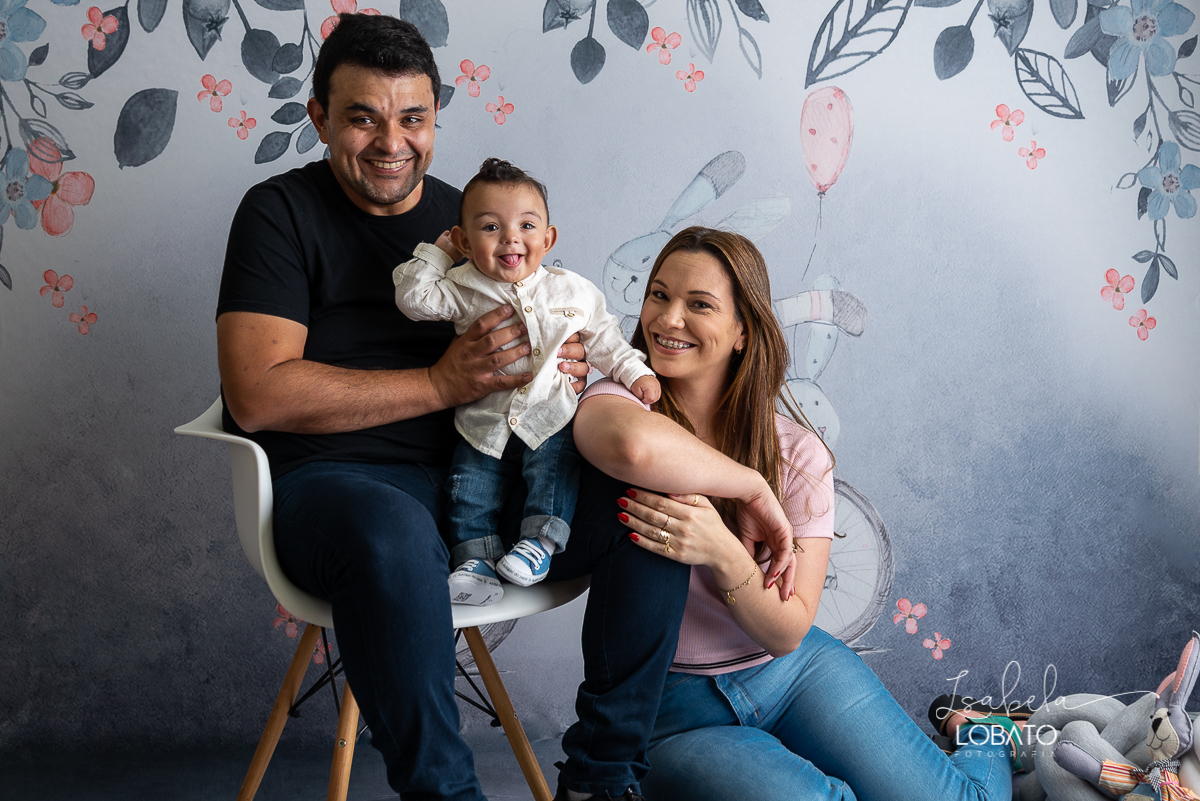 memorias-de-pascoa-2021-ensaio-fotografico-de-pascoa-ovos-de-pascoa-coelhinho-da-pascoa-fundo-fotografico-de-pascoa-cenário-fotografico-de-pascoa-estudio-de-fotos-em-barbacena-isabela-lobato-fotografia-ensaio-de-pascoa-2021-fotografos-carandai-cipotanea