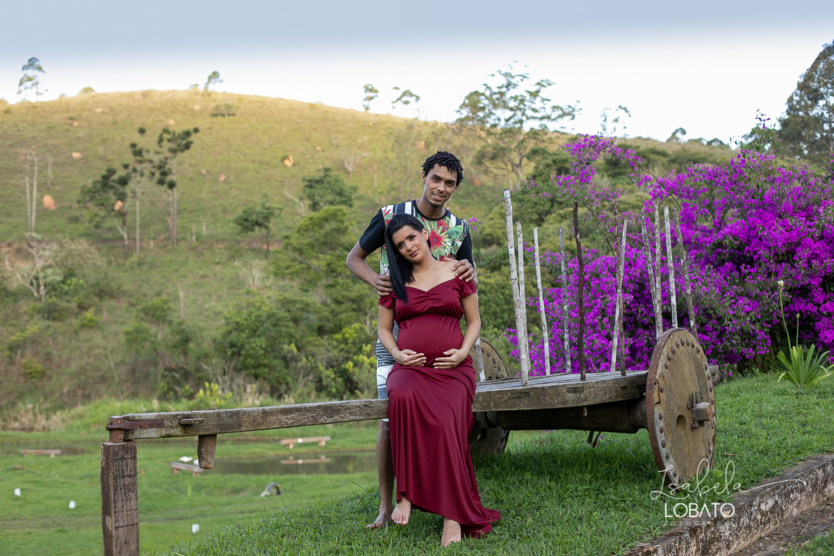 ensaio-gestante-em-barbacena-fotografa-de-gestante-em-barbacena-melhor-fotografa-de-barbacena-doce-espera-roupa-de-gravida-moda-gestante-mundo-azul-nove-meses-amor-de-mae-gestacao-fotografia-d-gravida-gravidiva-roupa-para-gestante-fazenda-grotao-da-rainha