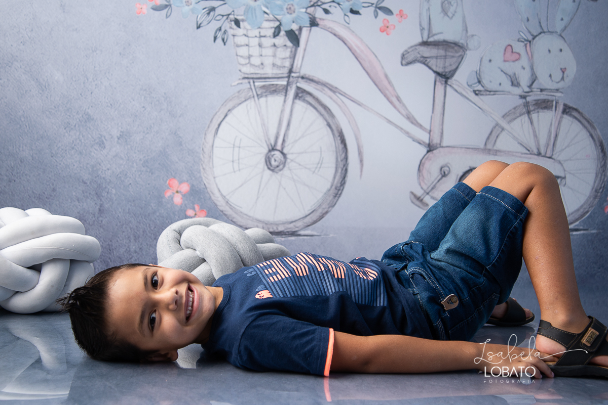 memorias-de-pascoa-2021-ensaio-fotografico-de-pascoa-ovos-de-pascoa-coelhinho-da-pascoa-fundo-fotografico-de-pascoa-cenário-fotografico-de-pascoa-estudio-de-fotos-em-barbacena-isabela-lobato-fotografia-ensaio-de-pascoa-2021-fotografos-carandai-cipotanea