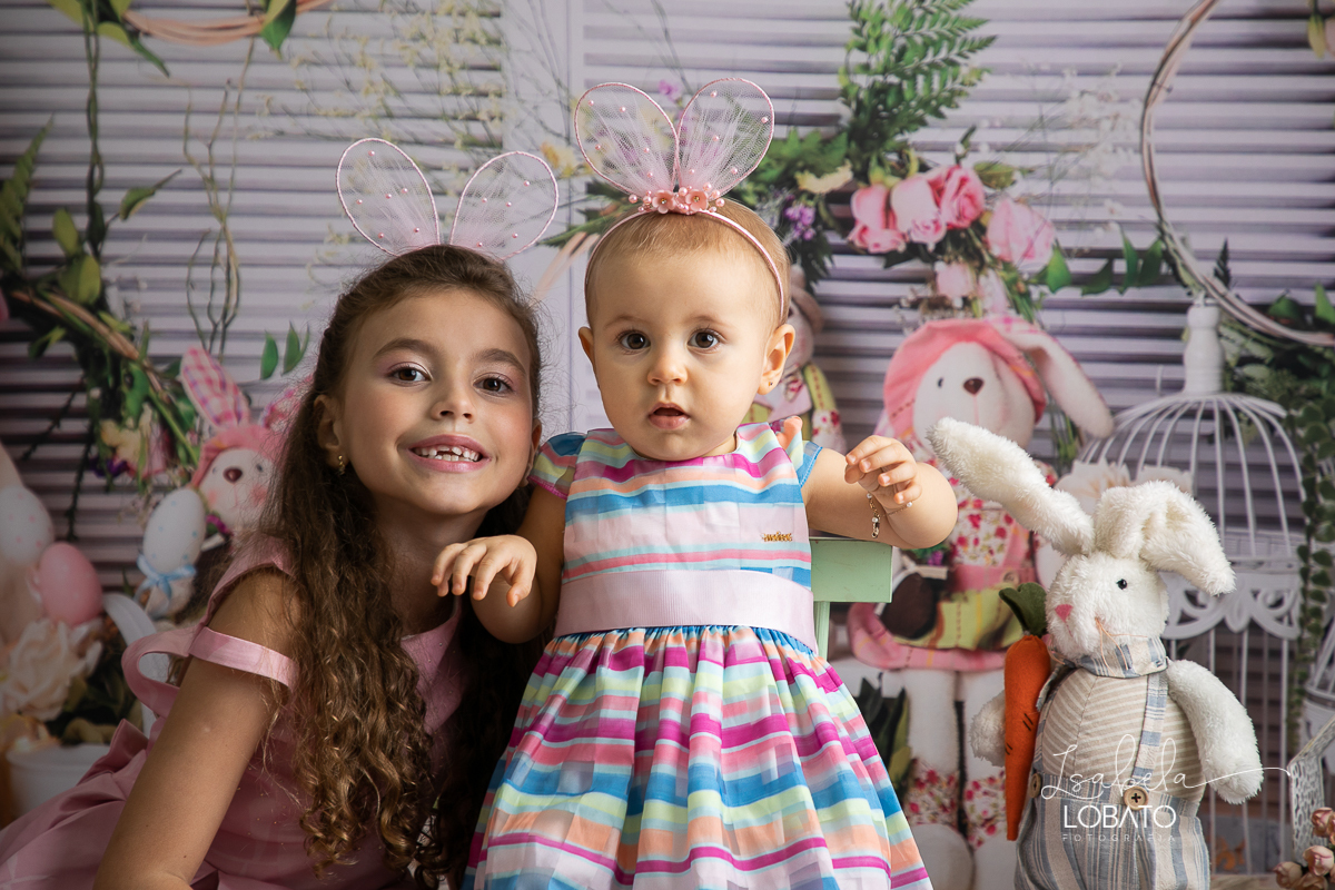 memorias-de-pascoa-2021-ensaio-fotografico-de-pascoa-ovos-de-pascoa-coelhinho-da-pascoa-fundo-fotografico-de-pascoa-cenário-fotografico-de-pascoa-estudio-de-fotos-em-barbacena-isabela-lobato-fotografia-ensaio-de-pascoa-2021-fotografos-carandai-cipotanea