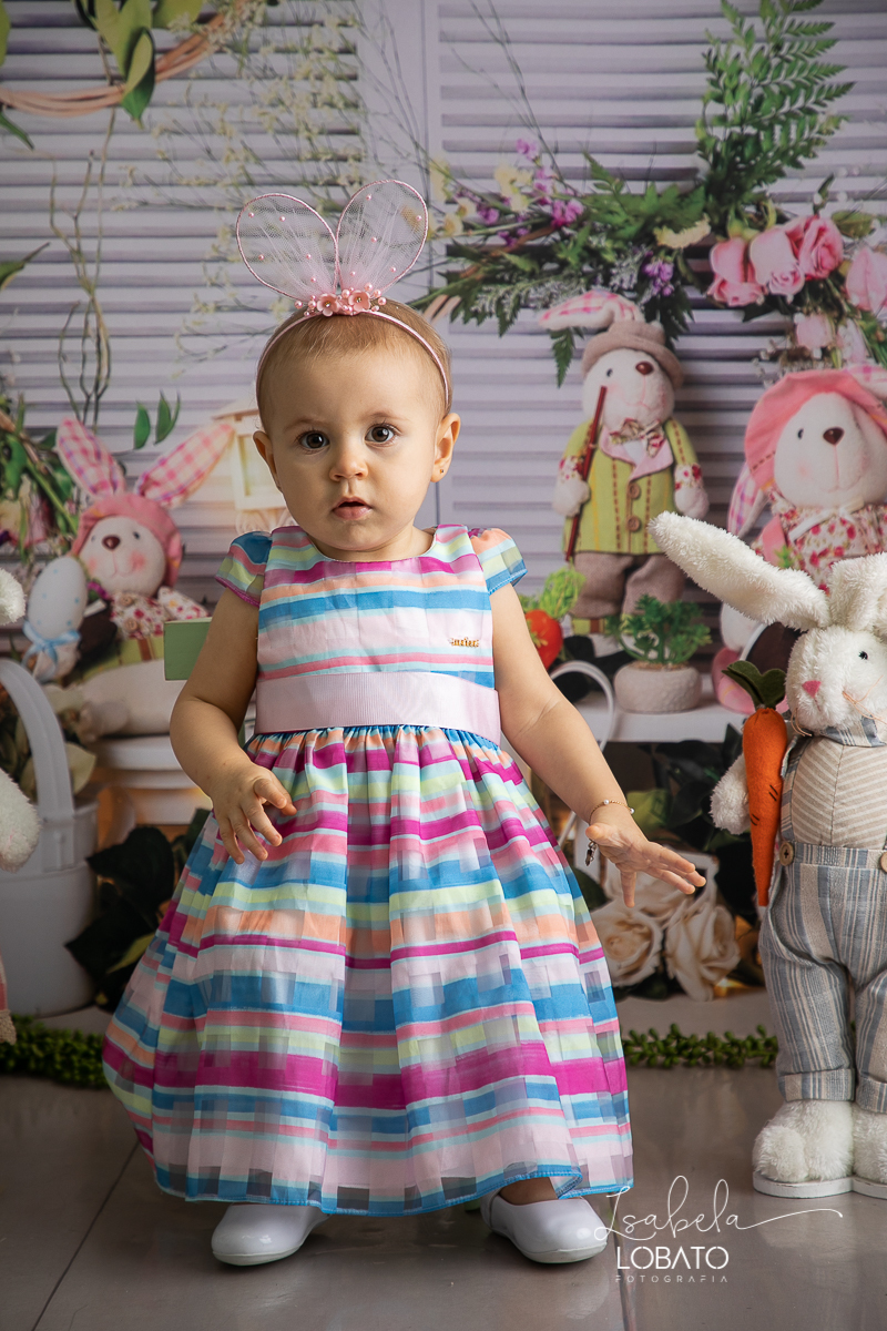 memorias-de-pascoa-2021-ensaio-fotografico-de-pascoa-ovos-de-pascoa-coelhinho-da-pascoa-fundo-fotografico-de-pascoa-cenário-fotografico-de-pascoa-estudio-de-fotos-em-barbacena-isabela-lobato-fotografia-ensaio-de-pascoa-2021-fotografos-carandai-cipotanea