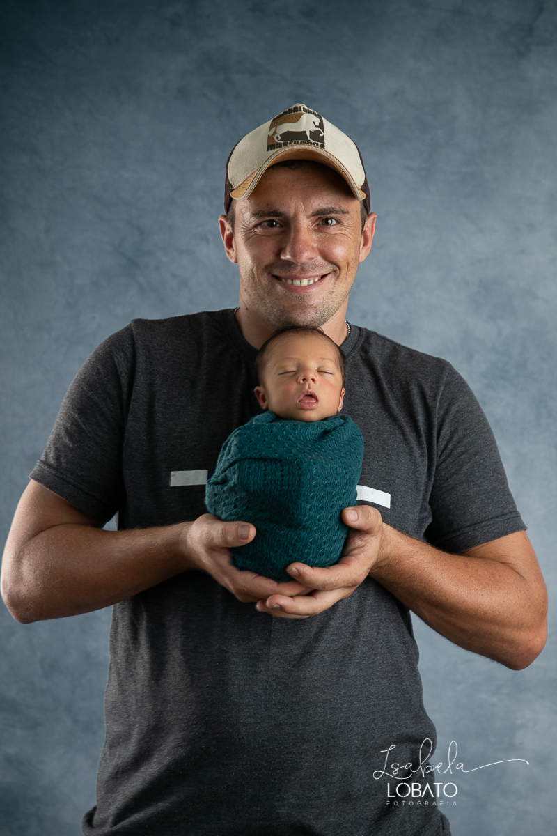 ensaio-newborn-fotografia-de-bebe-recem-nascido-book-de-recem-nascido-fotografa-de-recem-nascido-em-barbacena-alto-rio-doce-capela-nova-cipotanea-senhora-dos-remeidios-carndai-melhor-fototgrafa-de-barbacena-e-regiao-isabela-lobato-estudio-fotografico-bebe