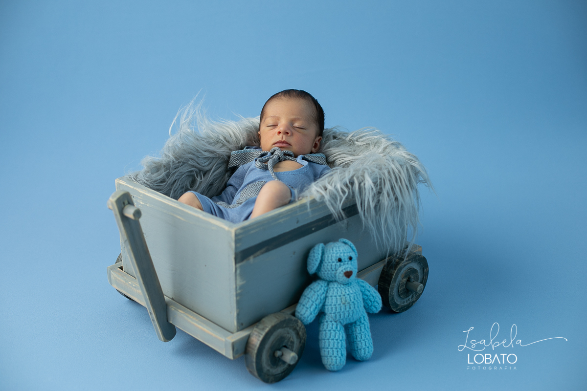 ensaio-newborn-fotografia-de-bebe-recem-nascido-book-de-recem-nascido-fotografa-de-recem-nascido-em-barbacena-alto-rio-doce-capela-nova-cipotanea-senhora-dos-remeidios-carndai-melhor-fototgrafa-de-barbacena-e-regiao-isabela-lobato-estudio-fotografico-bebe