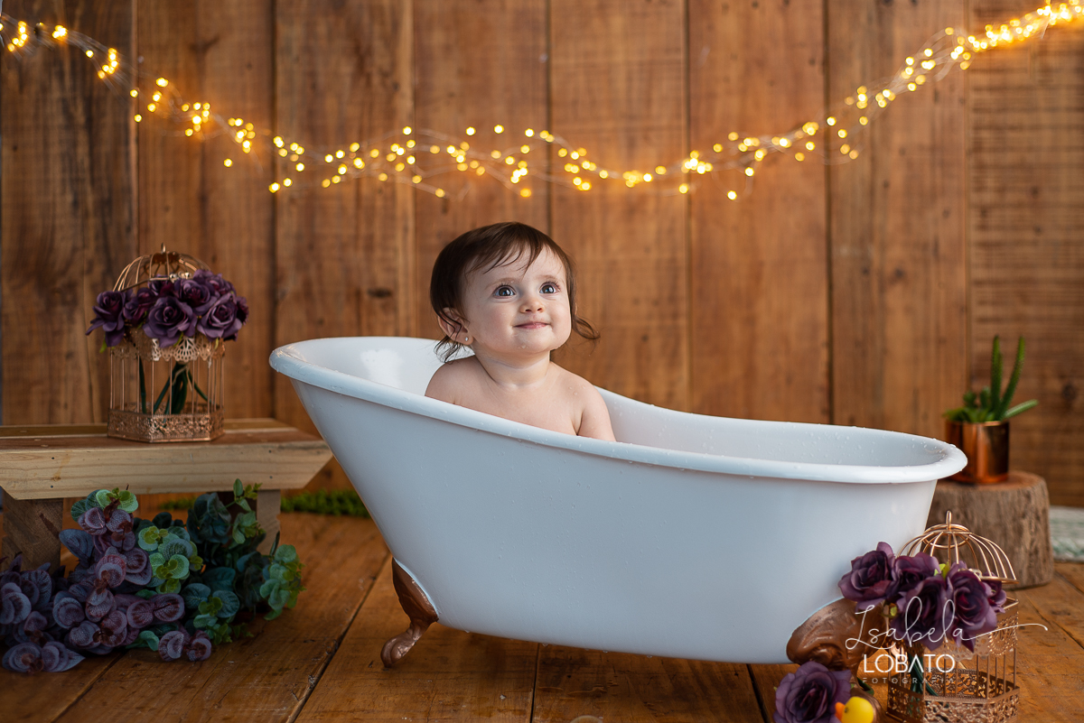 ensaio-da-hora-do-banho-splash-baby-props-do-bem-lefotick-acompanhamento-fotografico-book-infantil-fases-do-bebe-bebe-11-meses-desenvolvimento-bebes-bebe-modelo-brinquedos-de-banho-patinho-amarelinho-bolinha-de-sabao-melhor-fotografa-infantil-barbacena-mg
