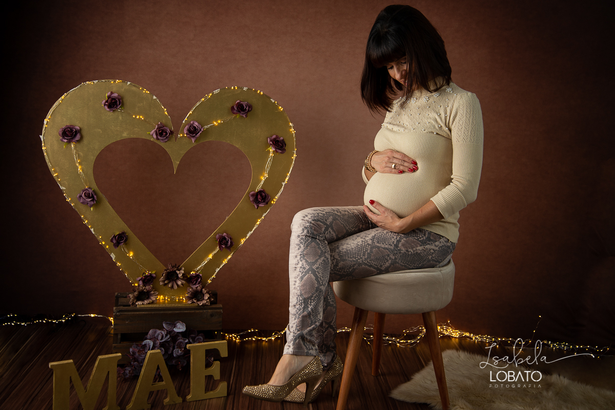 ensaio-fotografico-dia-das-maes-2021-dia-das-maes-2021-amor-de-mae-mundo-azul-filhos-ensaio-mae-e-filhos-mae-&-filho-mii-sessao-dia-das-maes-estudio-fotografico-em-barbacena--melhor-fotografa-de-barbacena-isabela-lobato-fotografia-foto-dia-das-maes-2021