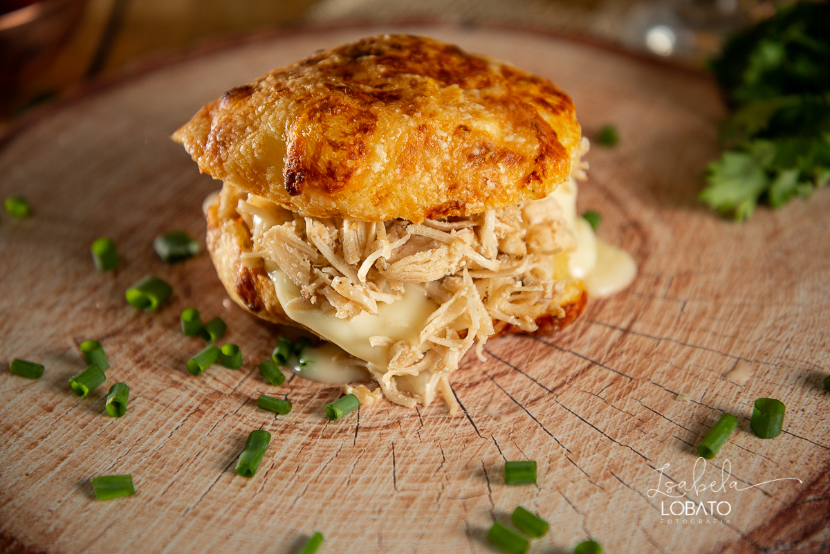 foto-para-publicidade-fotografia-de-alimentos-foto-de-comida-foto-de-pao-de-queiojo-bonita-pao-de-queijo-mineiro-fotografia-incrivel-de-gastronomia-fotografa-de-alimentos-fotografia-gourmet-food-photography-mkt-midia-social-marketing-de-alimentos-ilcaofo
