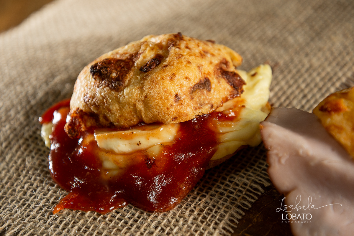 foto-para-publicidade-fotografia-de-alimentos-foto-de-comida-foto-de-pao-de-queiojo-bonita-pao-de-queijo-mineiro-fotografia-incrivel-de-gastronomia-fotografa-de-alimentos-fotografia-gourmet-food-photography-mkt-midia-social-marketing-de-alimentos-ilcaofot