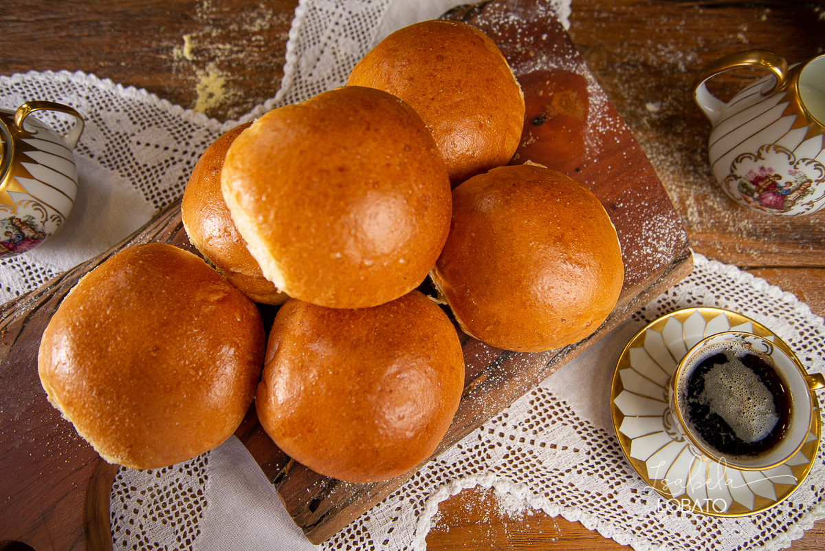 foto-de-padaria-foto-de-pao-frances-pao-de-sal-pao-massa-grossa-emporio-padaria-pao-de-queijo-cafe-bolo-de-chocolate-bolo-de-cenoura-biscoitos-pastel-de-belem-pao-massa-fina-pao-doce-queijo-minas-croassant-cafe-com-leite-foto-de-cafe-foto-d-lanche-gourmet