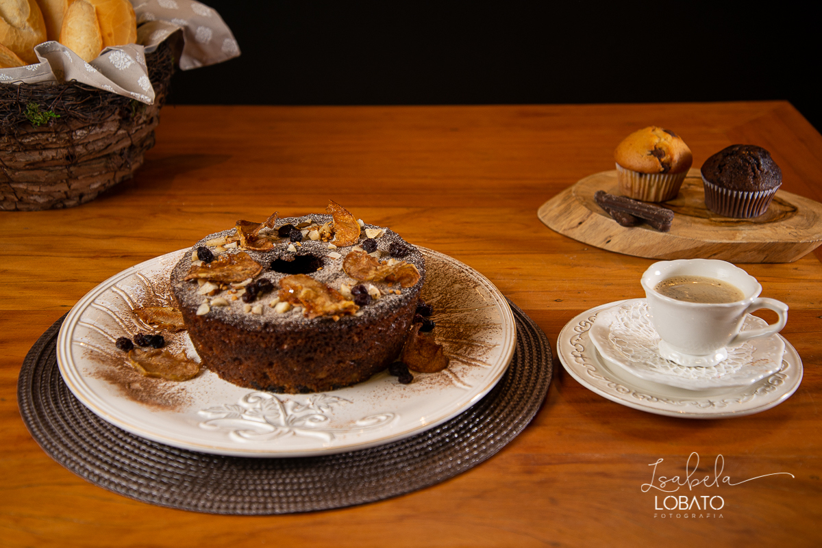foto-de-padaria-foto-de-pao-frances-pao-de-sal-pao-massa-grossa-emporio-padaria-pao-de-queijo-cafe-bolo-de-chocolate-bolo-de-cenoura-biscoitos-pastel-de-belem-pao-massa-fina-pao-doce-queijo-minas-croassant-cafe-com-leite-foto-de-cafe-foto-d-lanche-gourmet