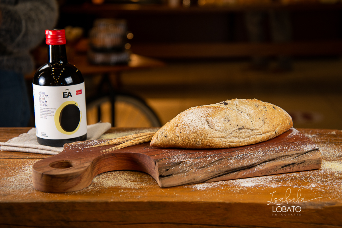 foto-de-padaria-foto-de-pao-frances-pao-de-sal-pao-massa-grossa-emporio-padaria-pao-de-queijo-cafe-bolo-de-chocolate-bolo-de-cenoura-biscoitos-pastel-de-belem-pao-massa-fina-pao-doce-queijo-minas-croassant-cafe-com-leite-foto-de-cafe-foto-d-lanche-gourmet
