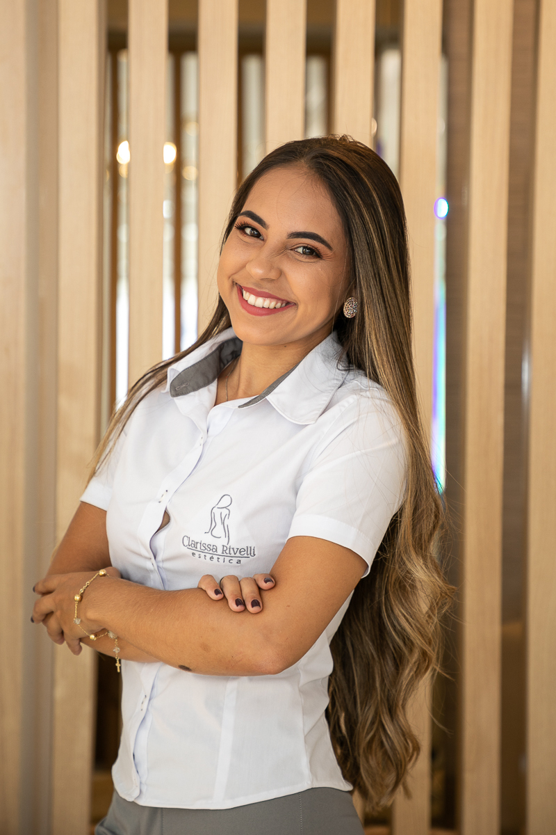 fotografia-publicitária-foto-biografia-foto-profissional-para-perfil-profissional-retrato-corporativo-fotografia-para-empresas-clinica-de-estetica-clarissa-rivelli-fotografo-profissional-em-barbacena-mg-isabela-lobato-fotografia-melhor-fotografa-de-bq