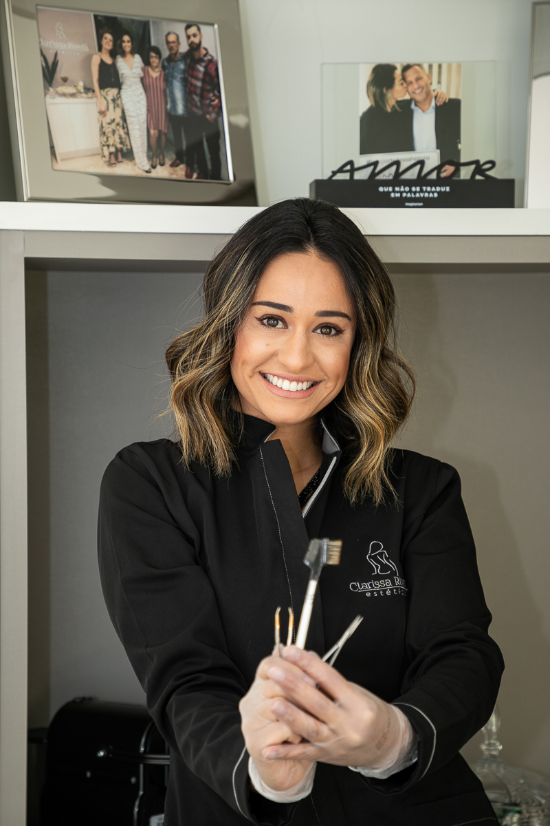 fotografia-publicitária-foto-biografia-foto-profissional-para-perfil-profissional-retrato-corporativo-fotografia-para-empresas-clinica-de-estetica-clarissa-rivelli-fotografo-profissional-em-barbacena-mg-isabela-lobato-fotografia-melhor-fotografa-de-bq