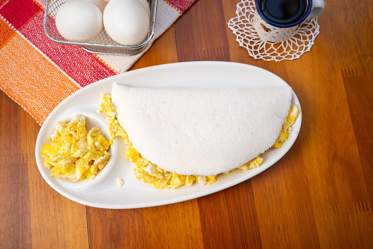 foto-de-tapioca-crepioca-tapioca-de-banana-com-nutella-caldos-canjica-tapioca-doce-tapioca-salgada-food-photograpy-fotografia-de-alimentos-fotografa-publicitaria-fotografo-de-comida-fotos-para-cardapio-mkt-marketing-digital-midias-digitais-isabela-lobato