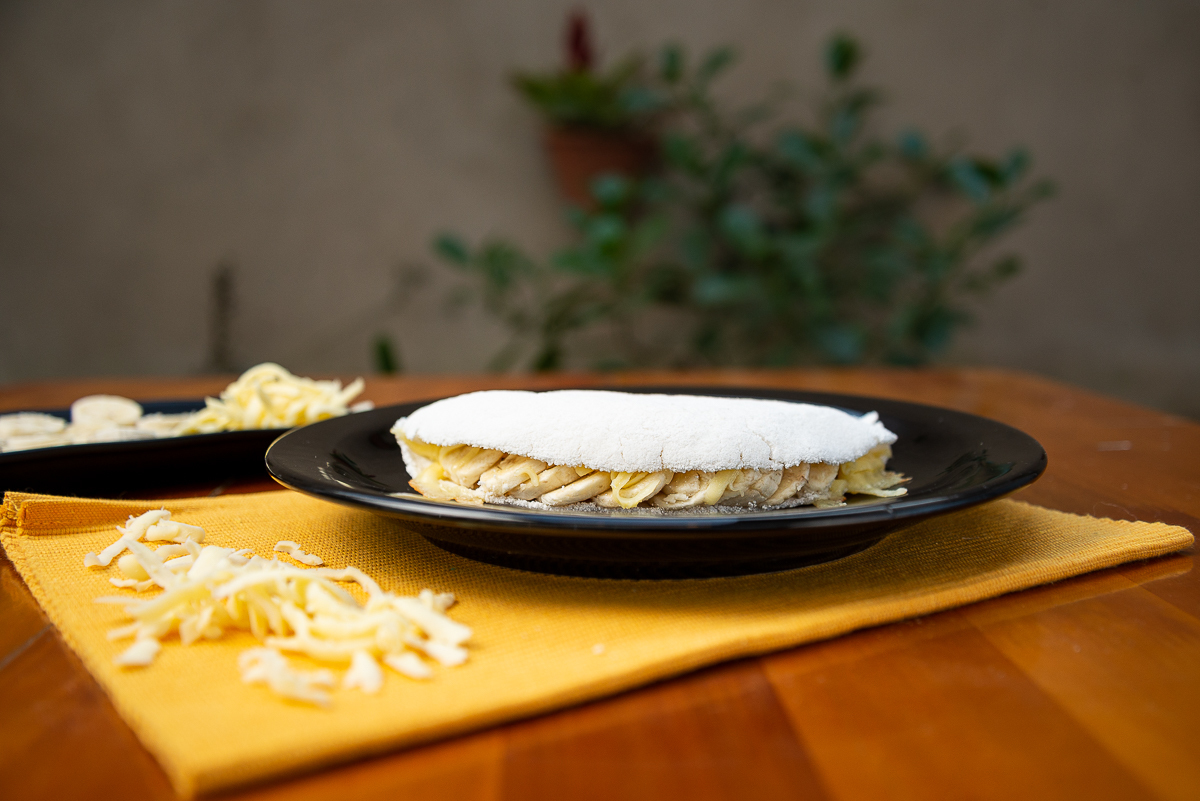 foto-de-tapioca-crepioca-tapioca-de-banana-com-nutella-caldos-canjica-tapioca-doce-tapioca-salgada-food-photograpy-fotografia-de-alimentos-fotografa-publicitaria-fotografo-de-comida-fotos-para-cardapio-mkt-marketing-digital-midias-digitais-isabela-lobato