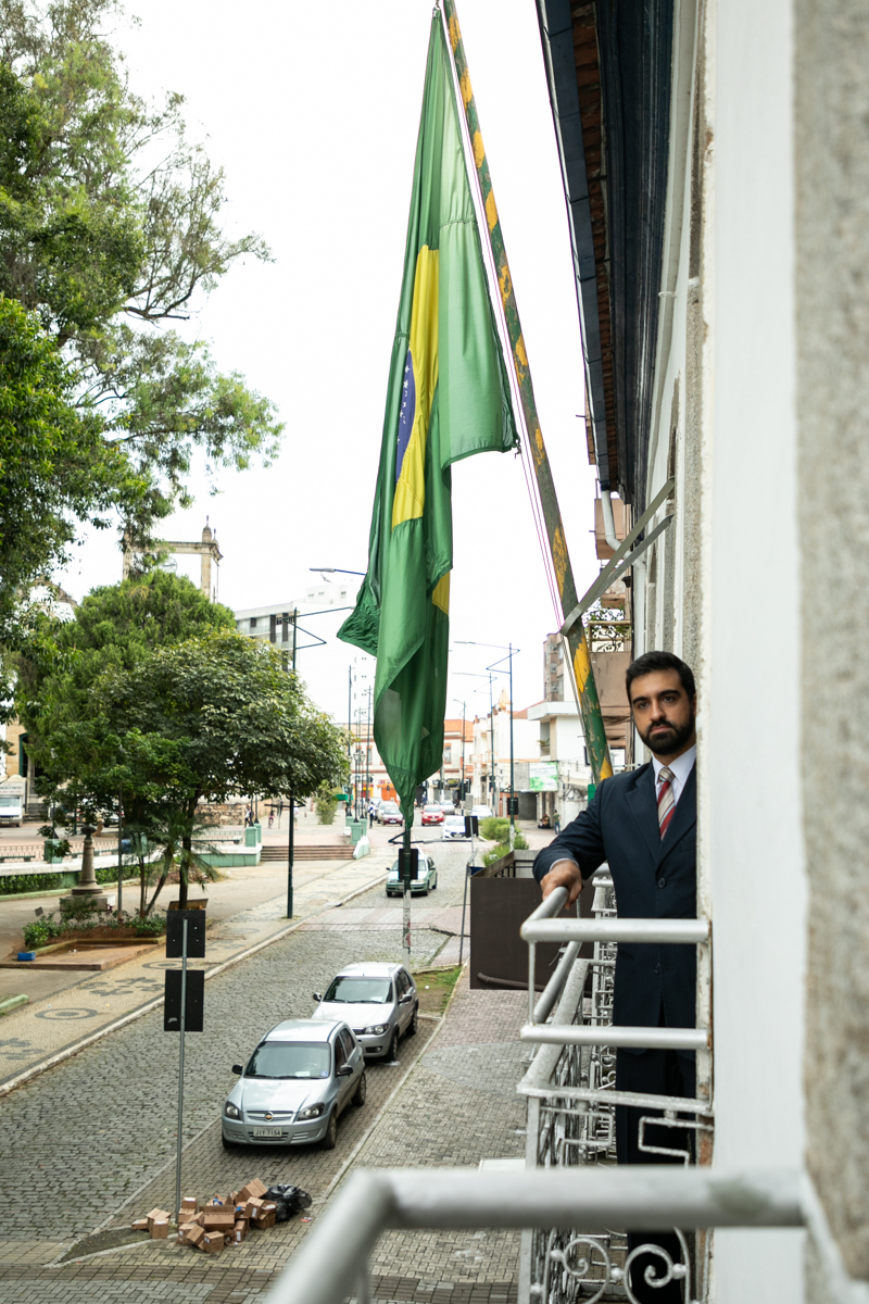 fotografia-publicitaria-foto-biografia-fotografia-de-empresas-mkt-digital-marketing-pessoal-perfil-profissional-retratos-retrato-figura-publica-camara-municipal-de-barbacena-vereador-zezinho-bonifacio-fotografa-publicitaria-isabela-lobato